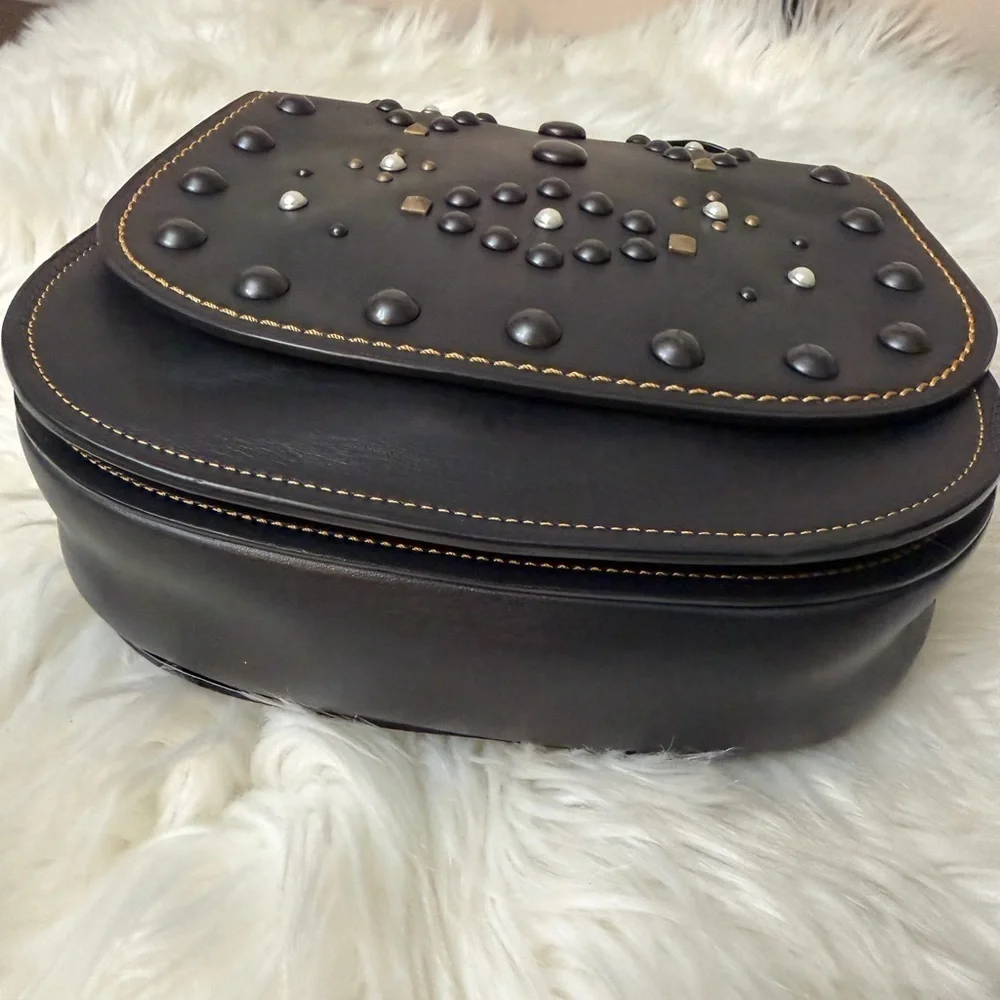 Coach elegant black